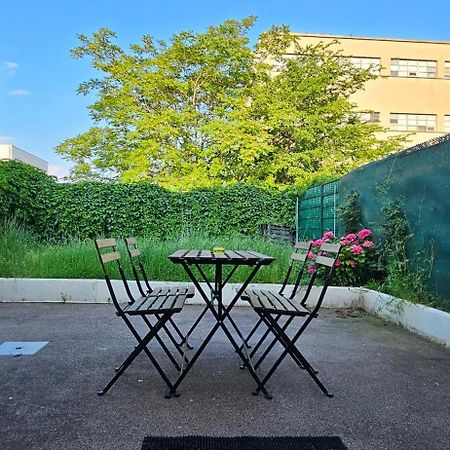Charmante Maison Avec Jardin Sans Vis-A-Vis Saint-Fons Exteriör bild