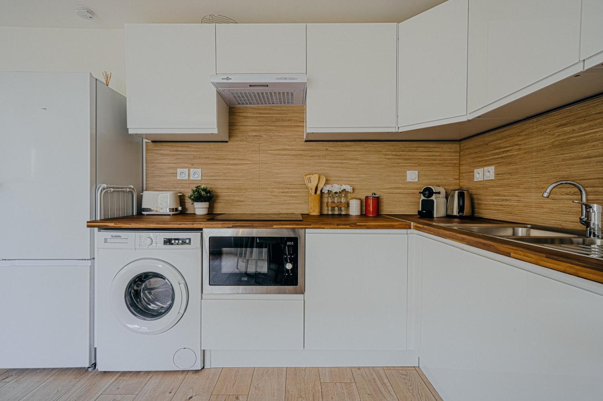 Charmante Maison Avec Jardin Sans Vis-A-Vis Saint-Fons Exteriör bild