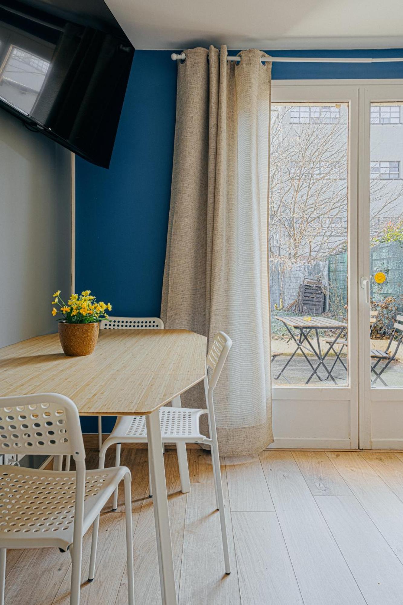 Charmante Maison Avec Jardin Sans Vis-A-Vis Saint-Fons Exteriör bild